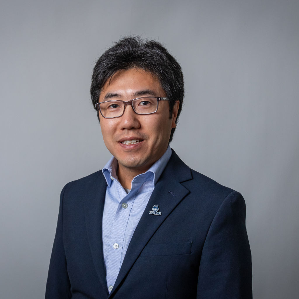 Liang Zhang